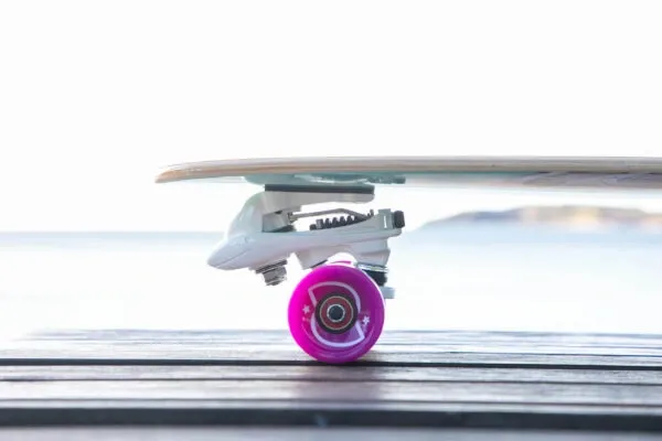 LR_smoothstar_surfskate_surf_trainer_31_Holy_Toledo_small_action_shot-4-600x400.webp